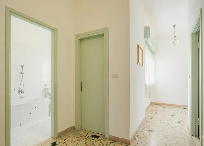 Rita By Interhome מרינה די פיאטרסנטה